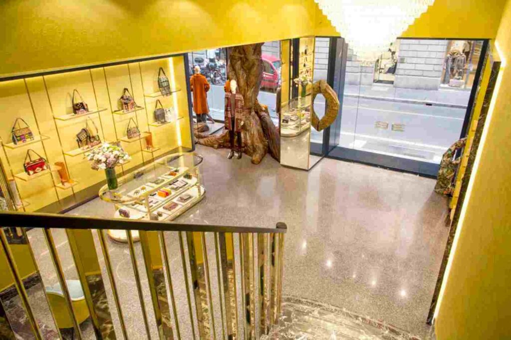 Etro: installazioni in tutto il mondo