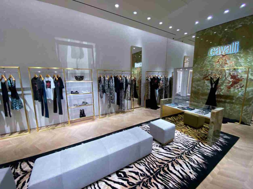 Contract furnishings: the case study of Roberto Cavalli shops