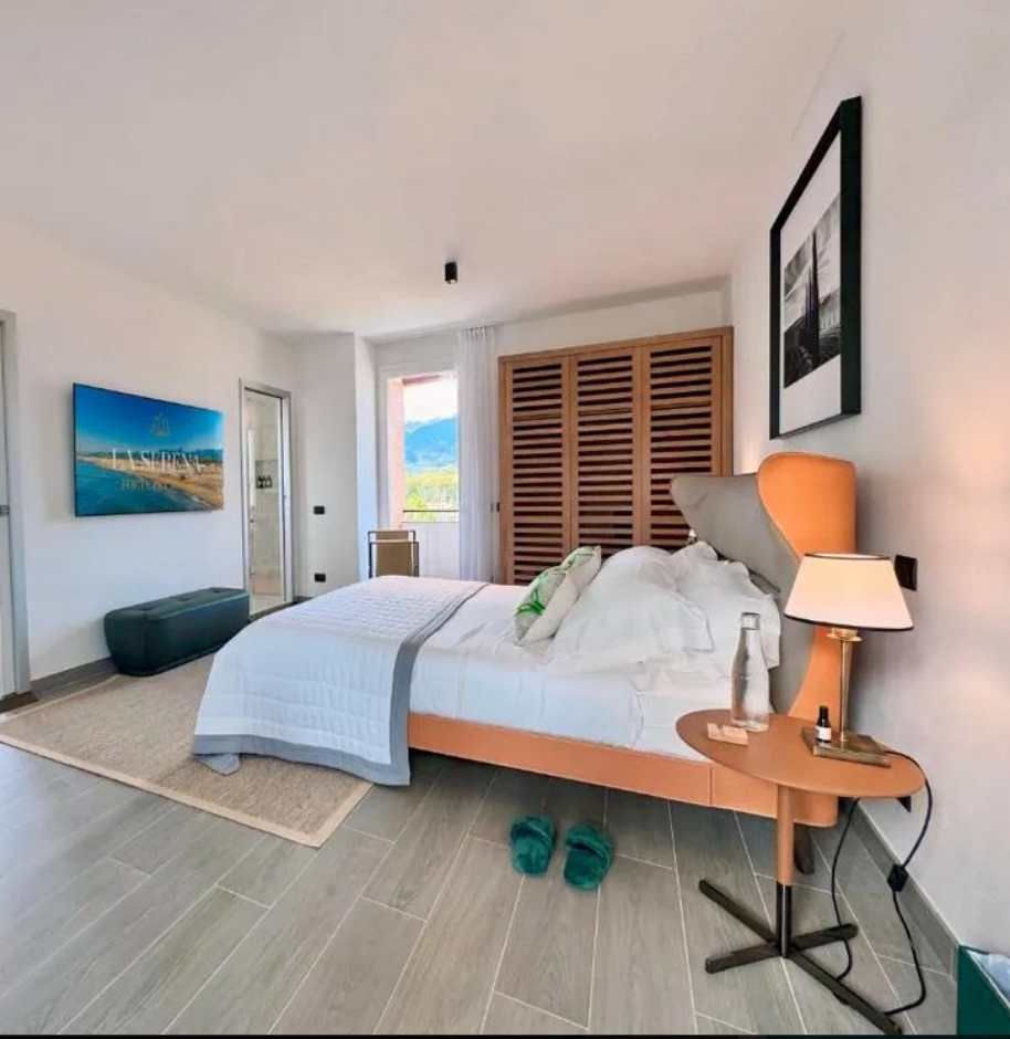 Arredi su disegno per hotel di lusso