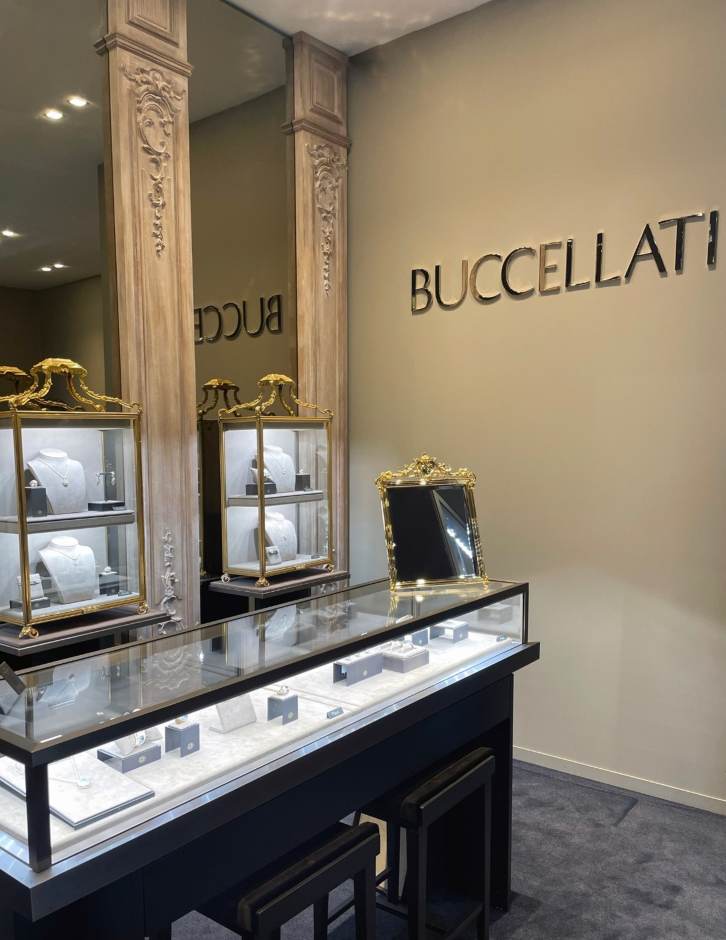 Buccellati stores jewellery shop fittings