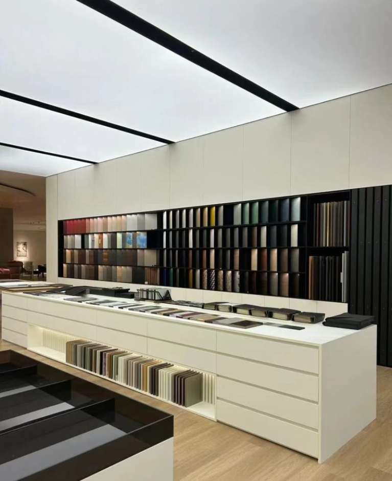 The best suppliers of furniture and accessories
