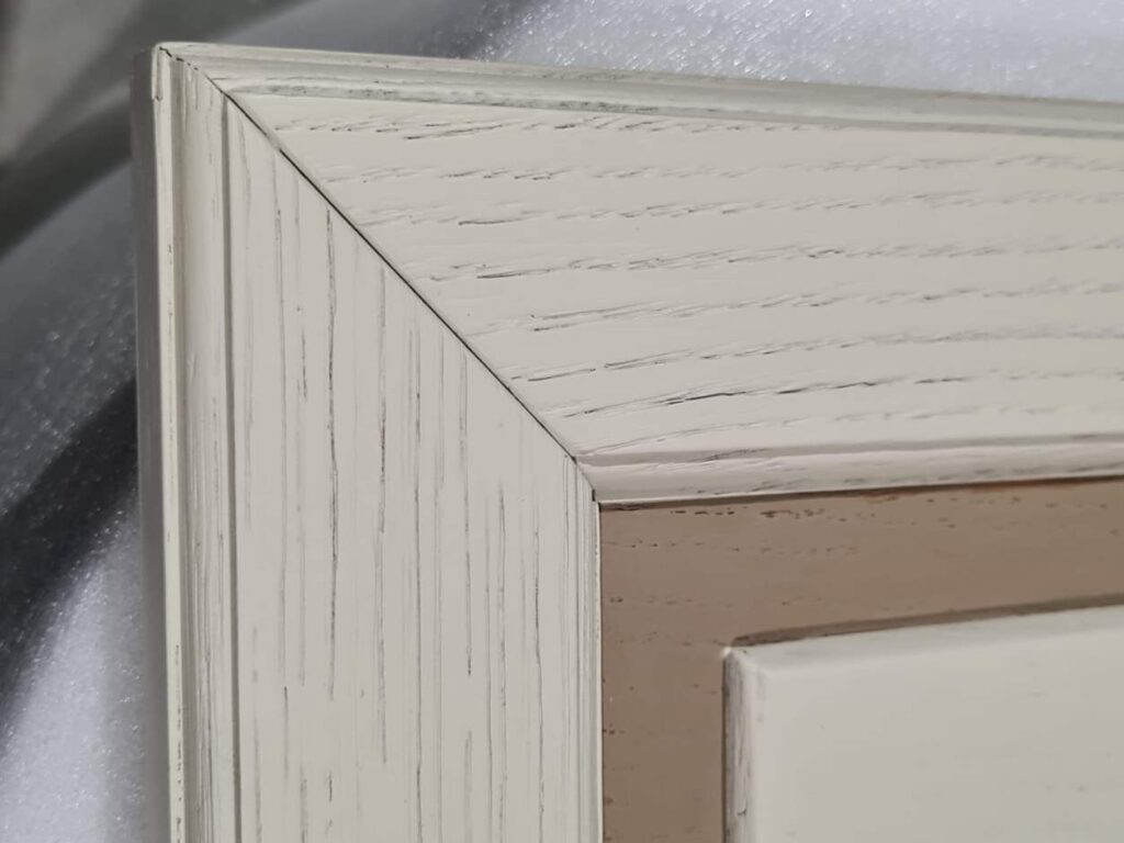 Peinture de meubles en bois